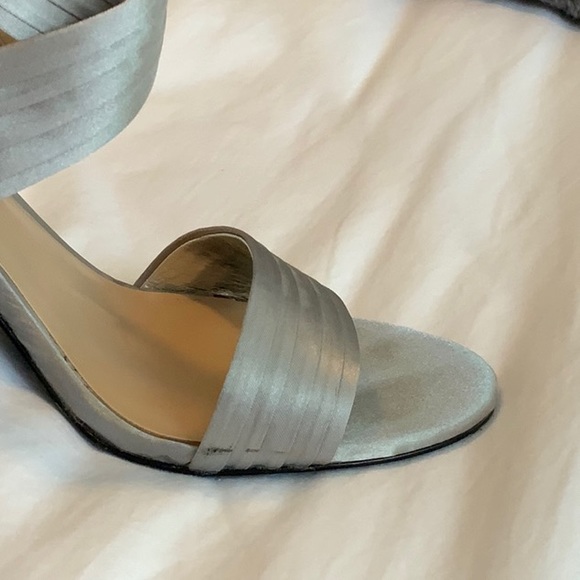 Jacqueline Ferrar Strappy Sandals Silver 9.5 - Picture 6 of 7